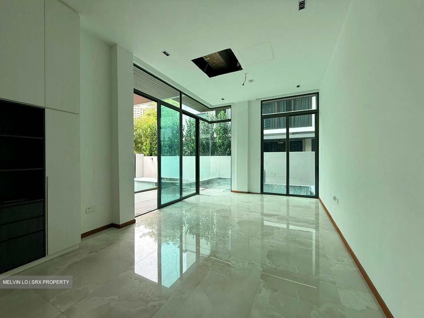 East Coast Drive (D15), Terrace #515463061